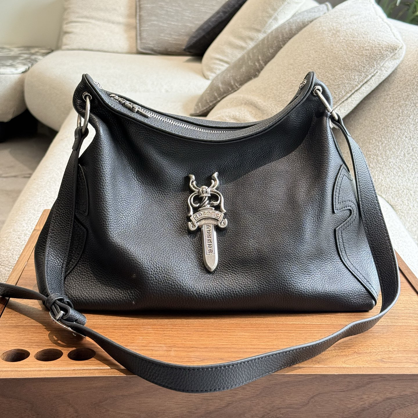 CH Classic Tote XX25082271