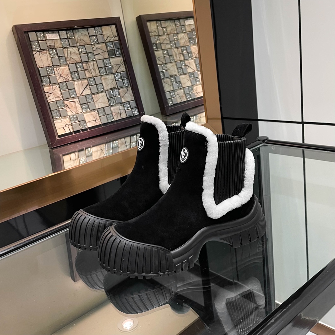 LV Women's Fashion Ankle Boots XX25082226