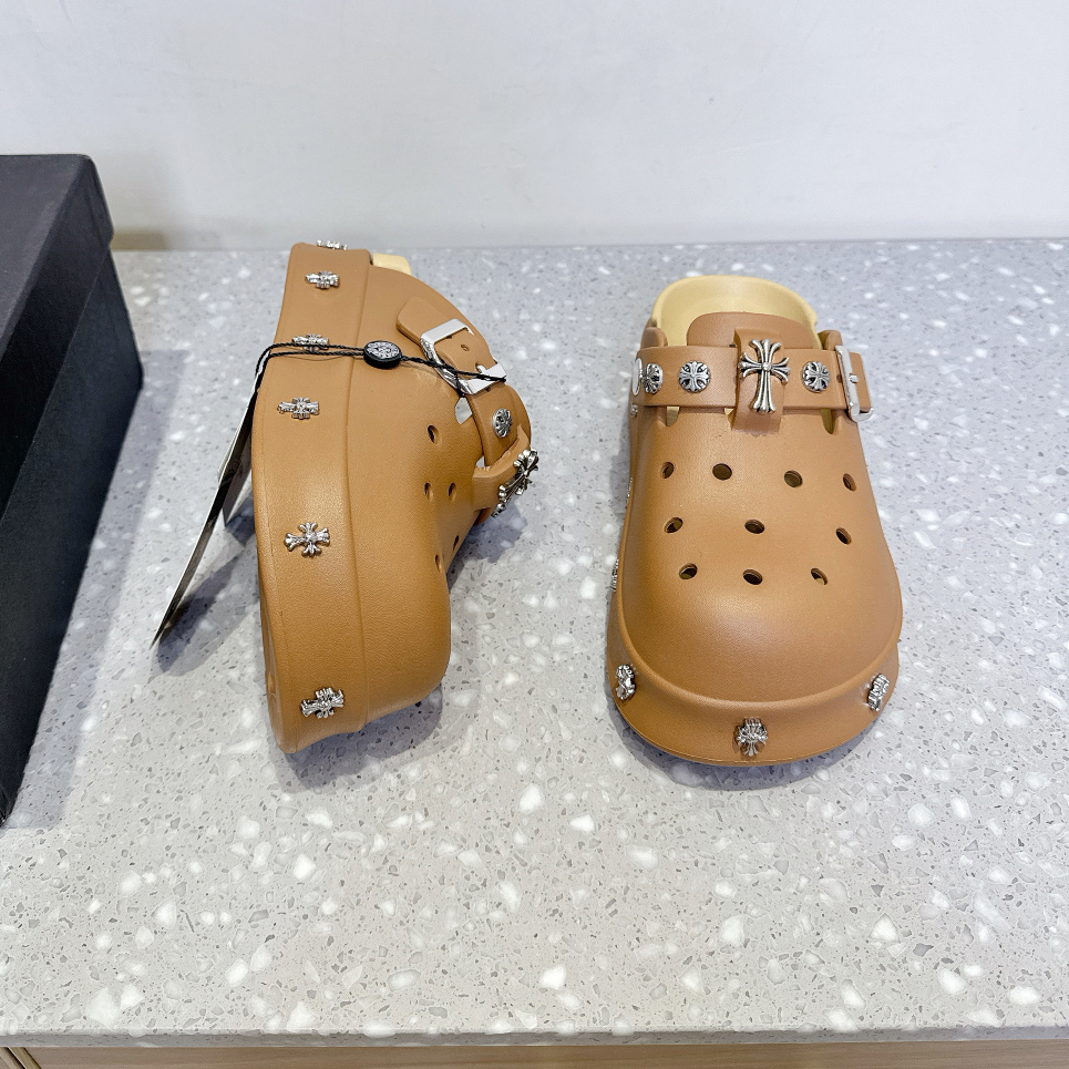 CH Women's Fashion Slippers XX25082253