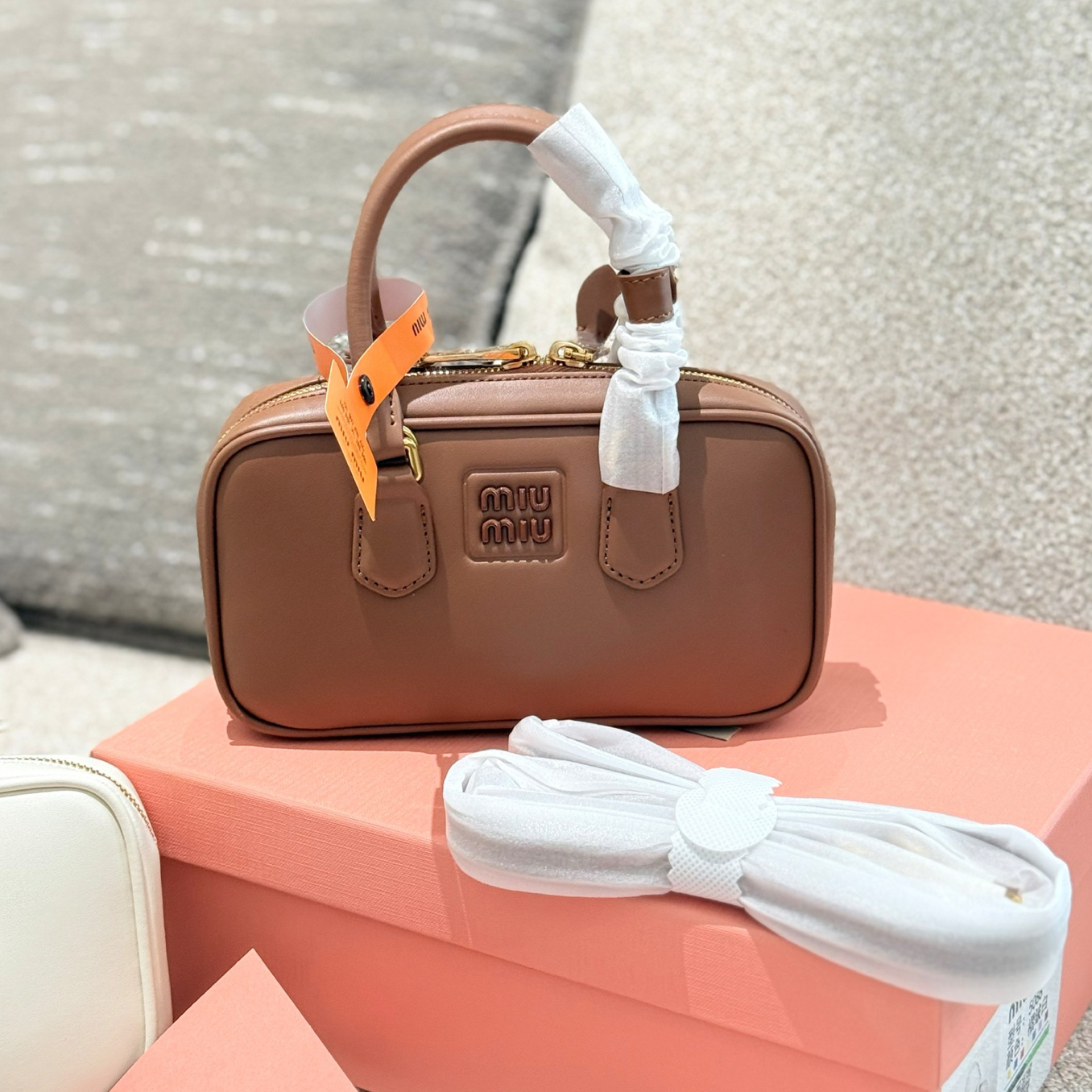 Miu's 25New Mini Bowling Bag XX25082321