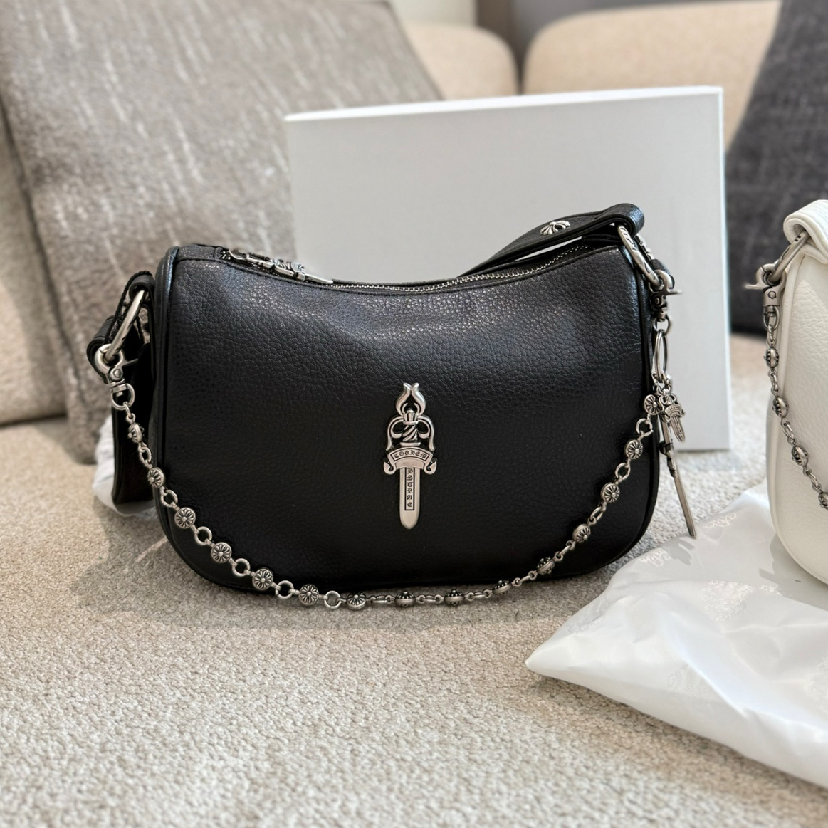 CH Classic Small Shoulder Bag XX25082303