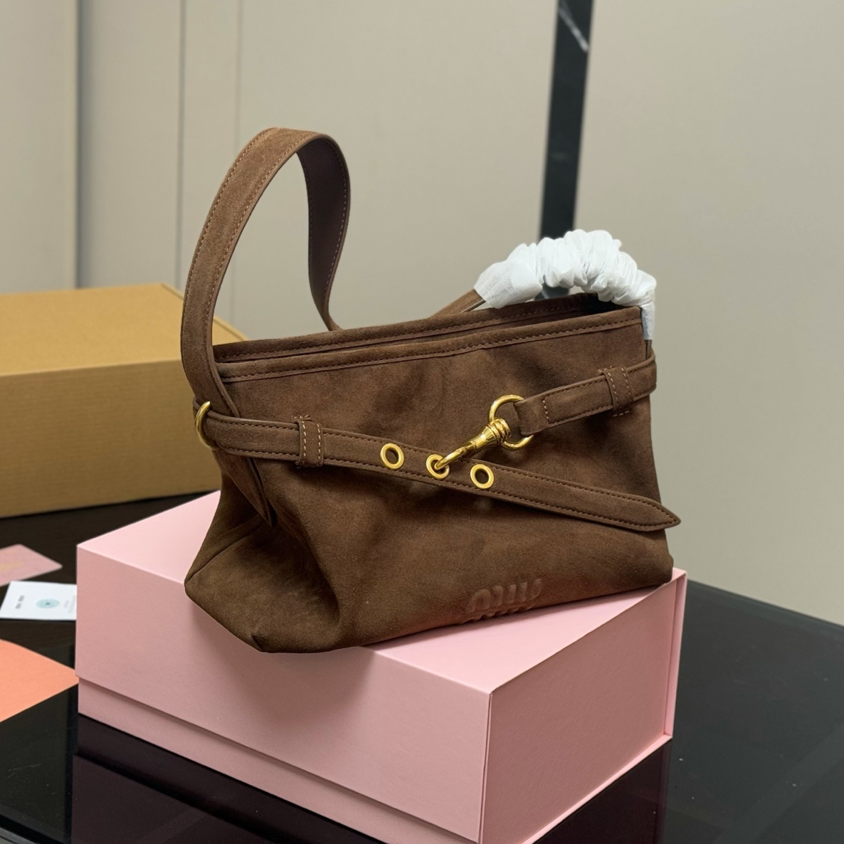 Miu 25New Suede Underarm Bag XX25082329