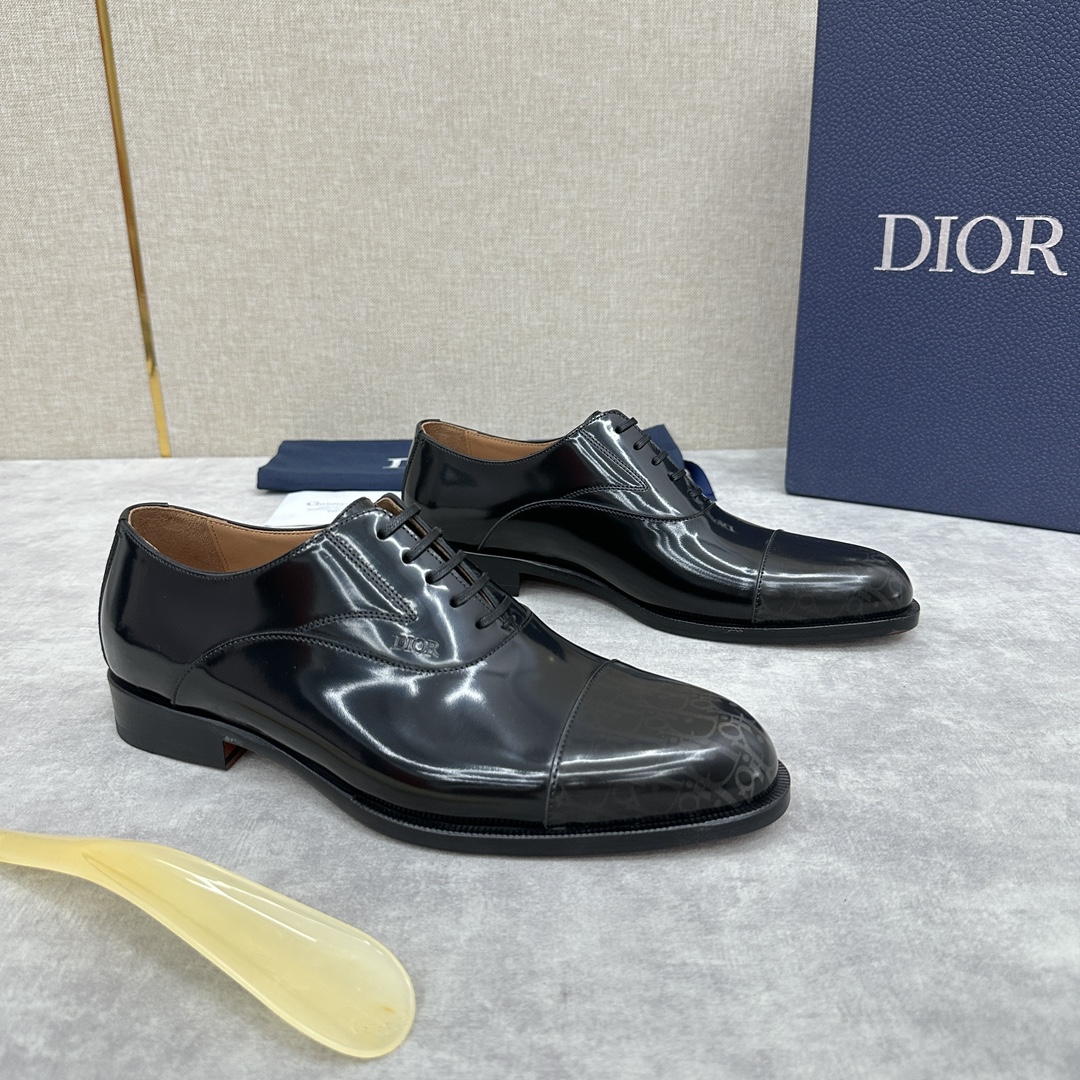 CD Men's Cowhide Leather Dress Shoes YV25090304