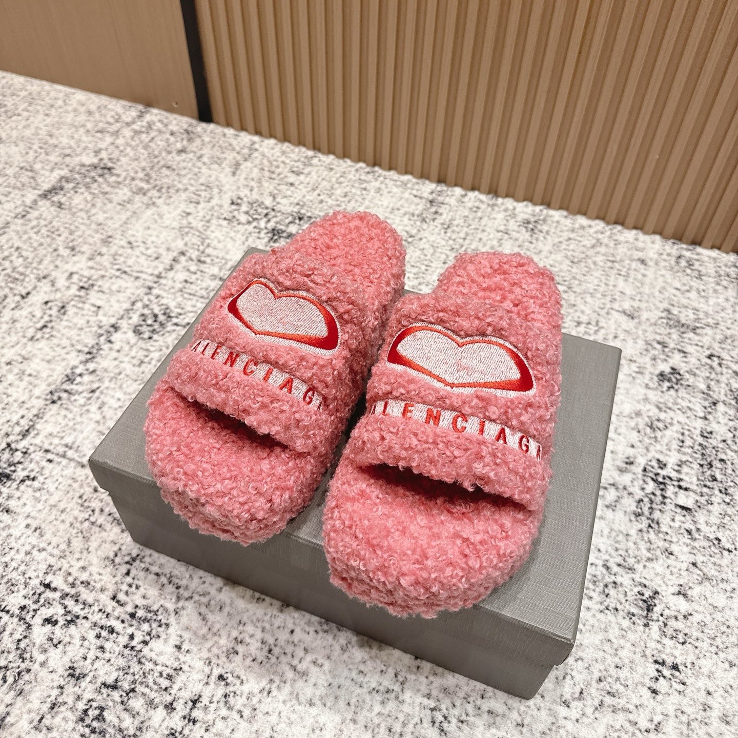 BLCG 3.5cm Platform  Fuzzy Slides YV25090307