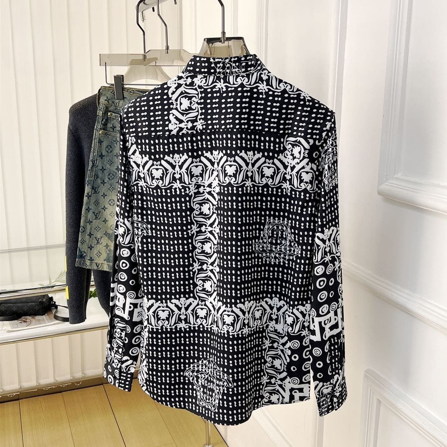 Vs Men's Slim Fit Long Sleeve Shirt FE25090330