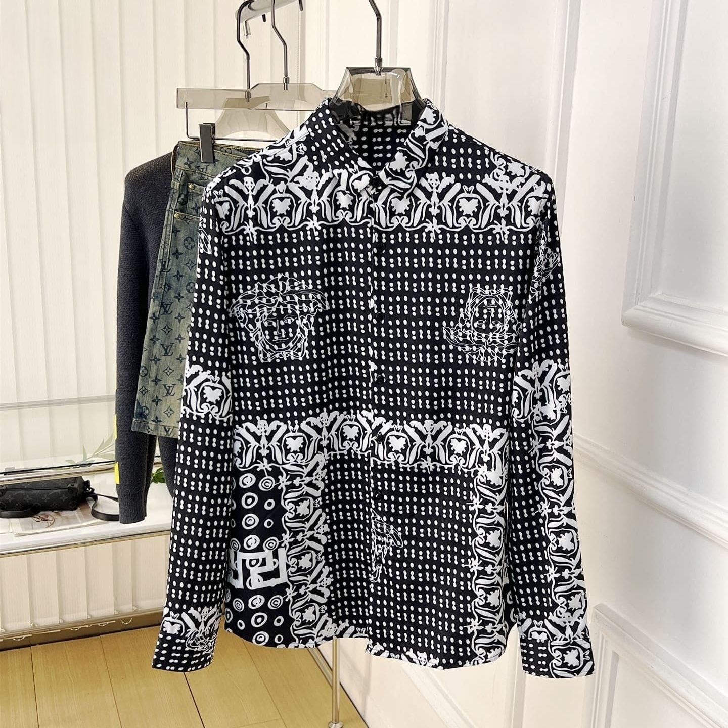 Vs Men's Slim Fit Long Sleeve Shirt FE25090330