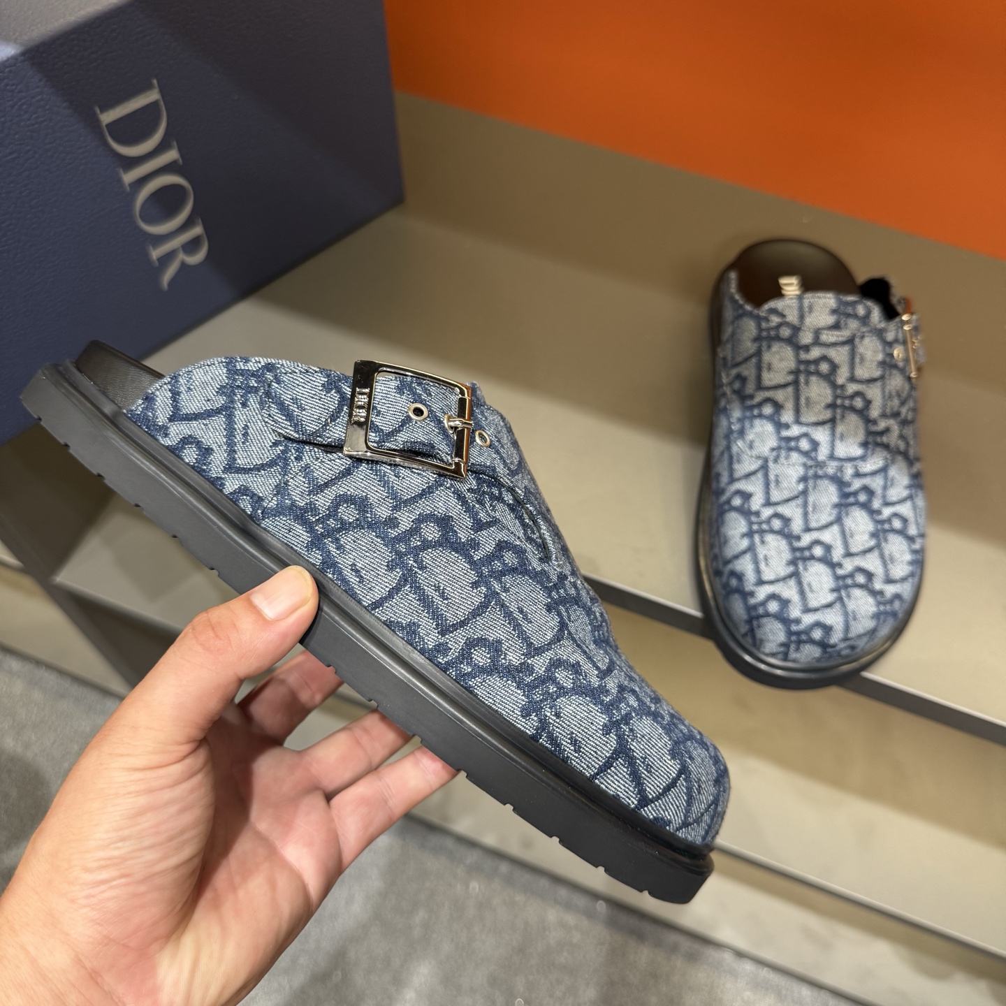 CD Men's Fashion Slippers DD25072516