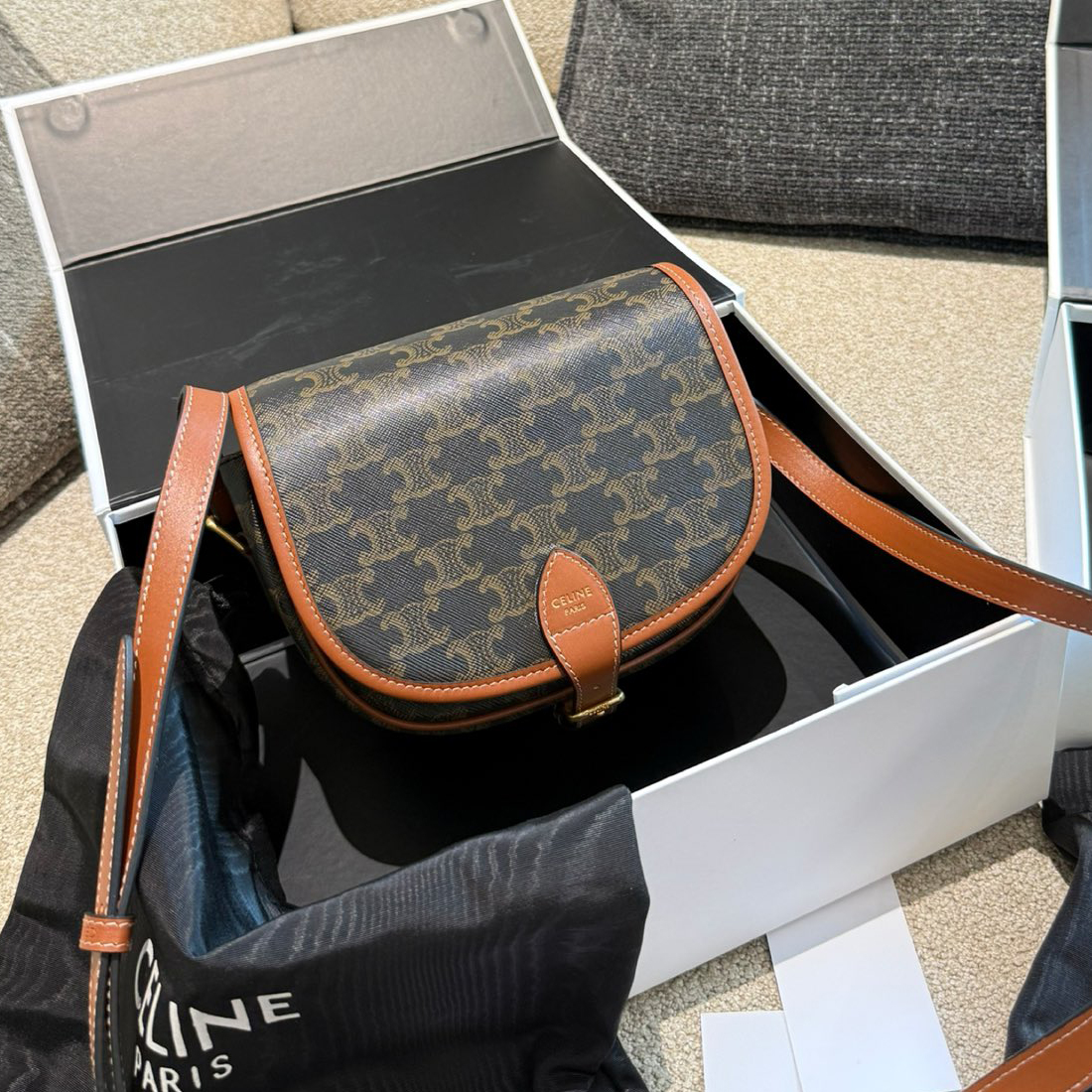 CE Classic Saddle Bag MM25090448