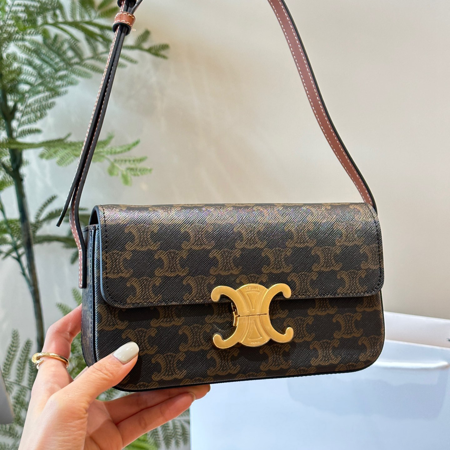 CE Small Leather Chain Bag MM25090453