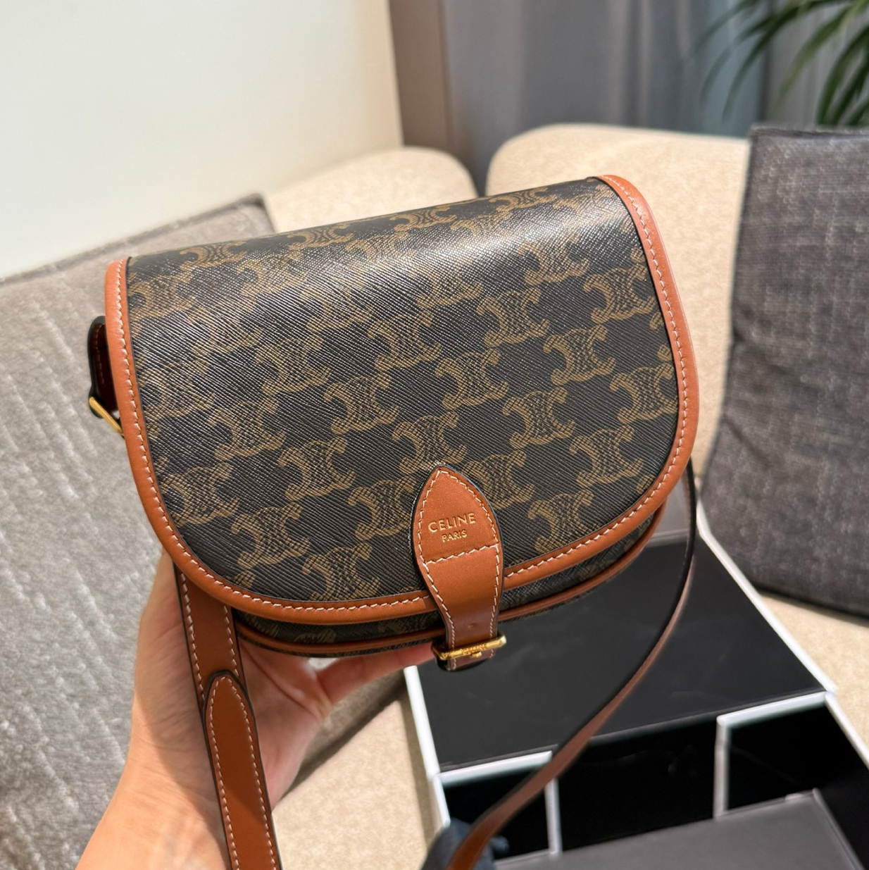 CE Classic Saddle Bag MM25090448