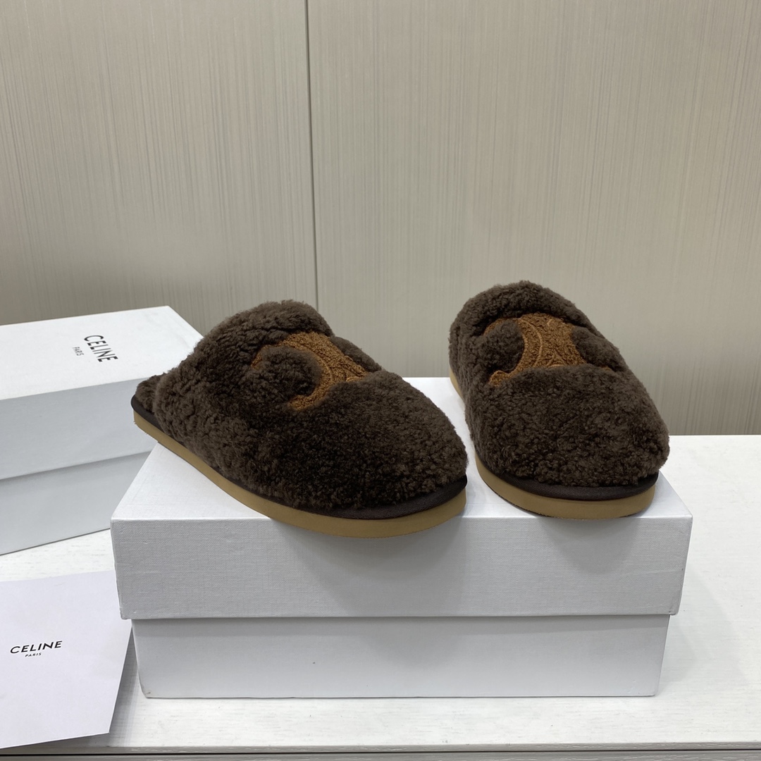 CE Plush Slippers MM25090414