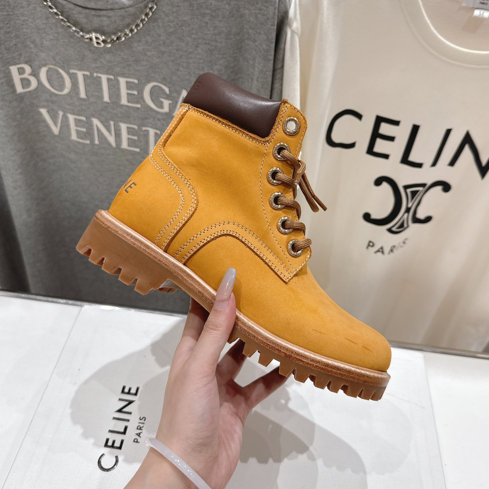 CE Unisex Martin Boots MM25090427