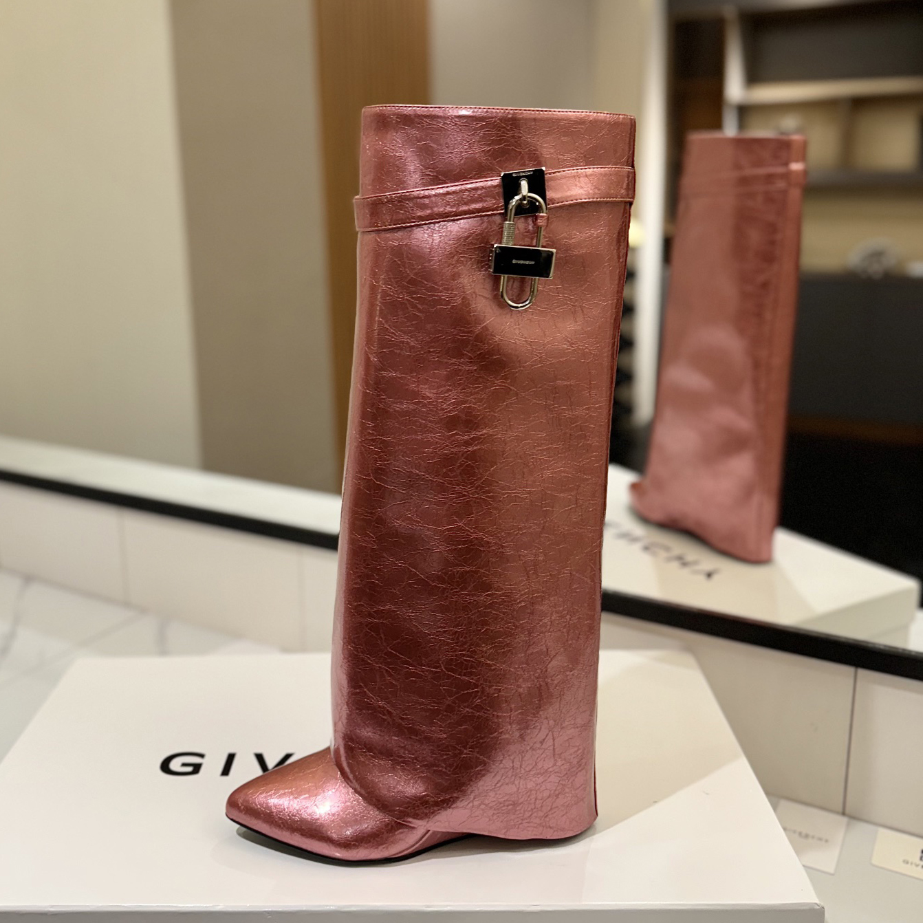 GV 25New Wrinkled Leather High-Heeled Boots XX25090404