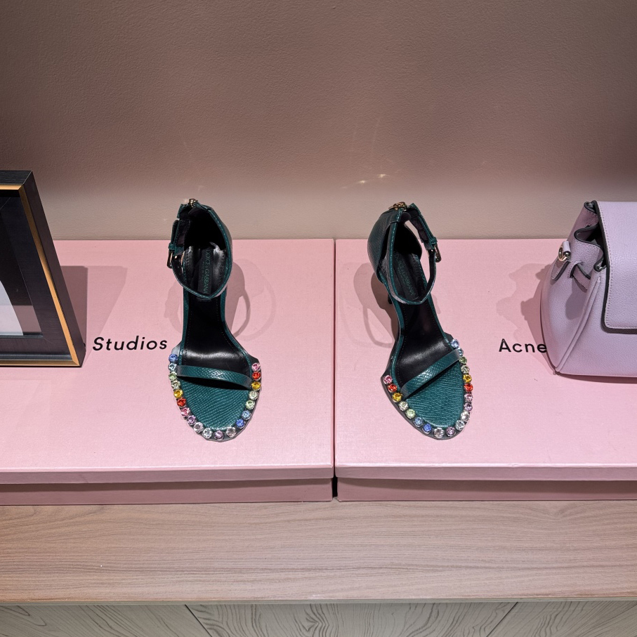 D&G Glass Crystal Embellished High Heels AM25090514