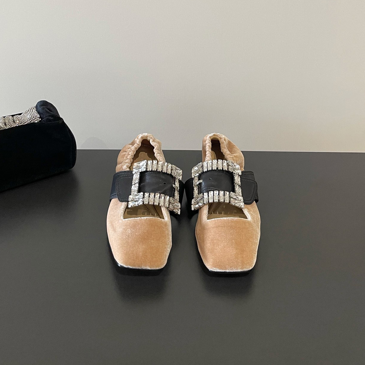 D&G Diamond Buckle Silk Suede Shoes AM25090509