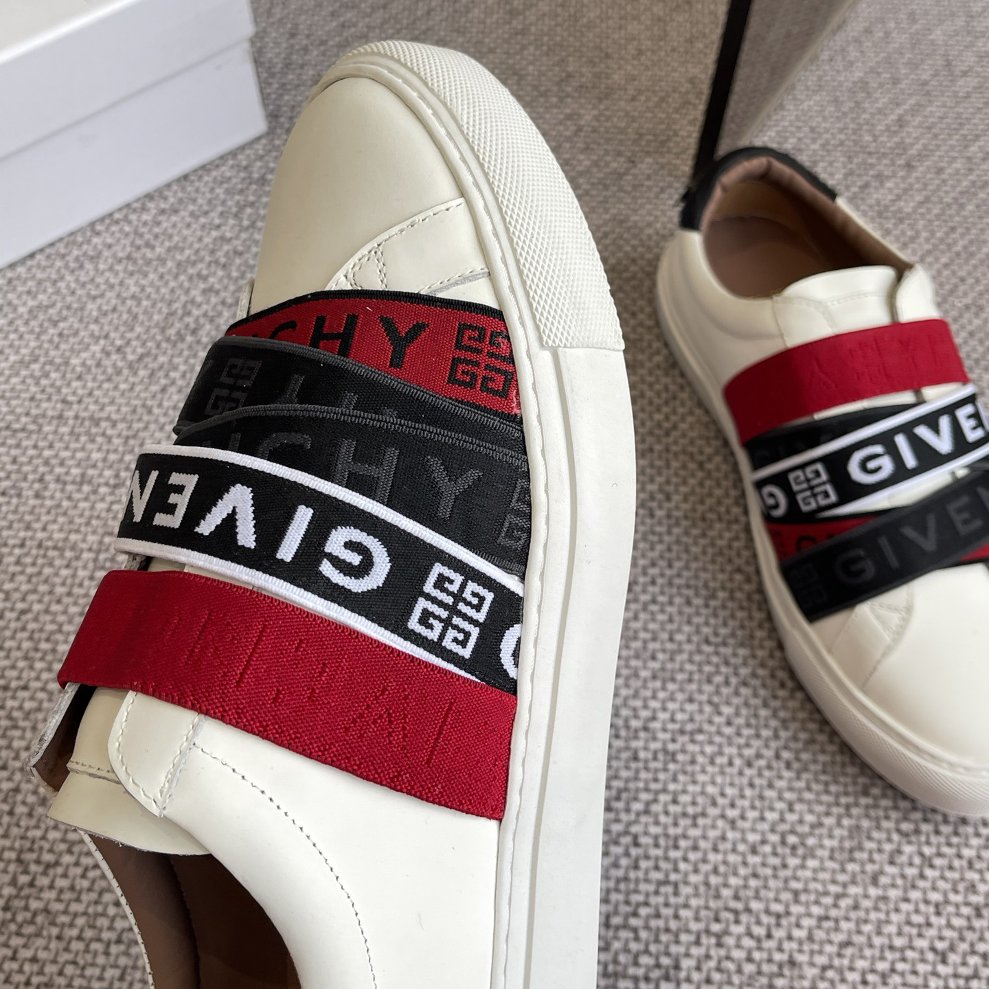 GVC 25New Casual Couple Shoes XX25090415