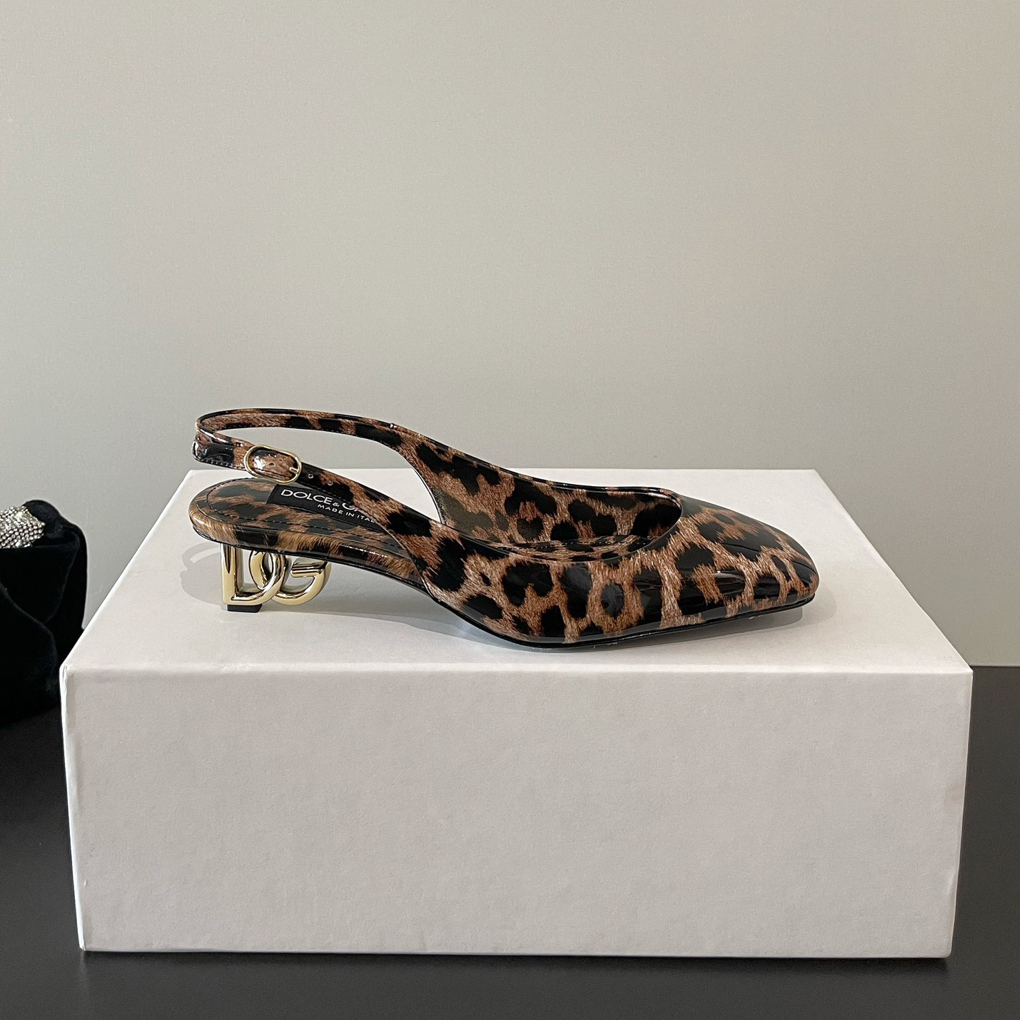 D&G 25New Simple Mid-Heel AM25090507