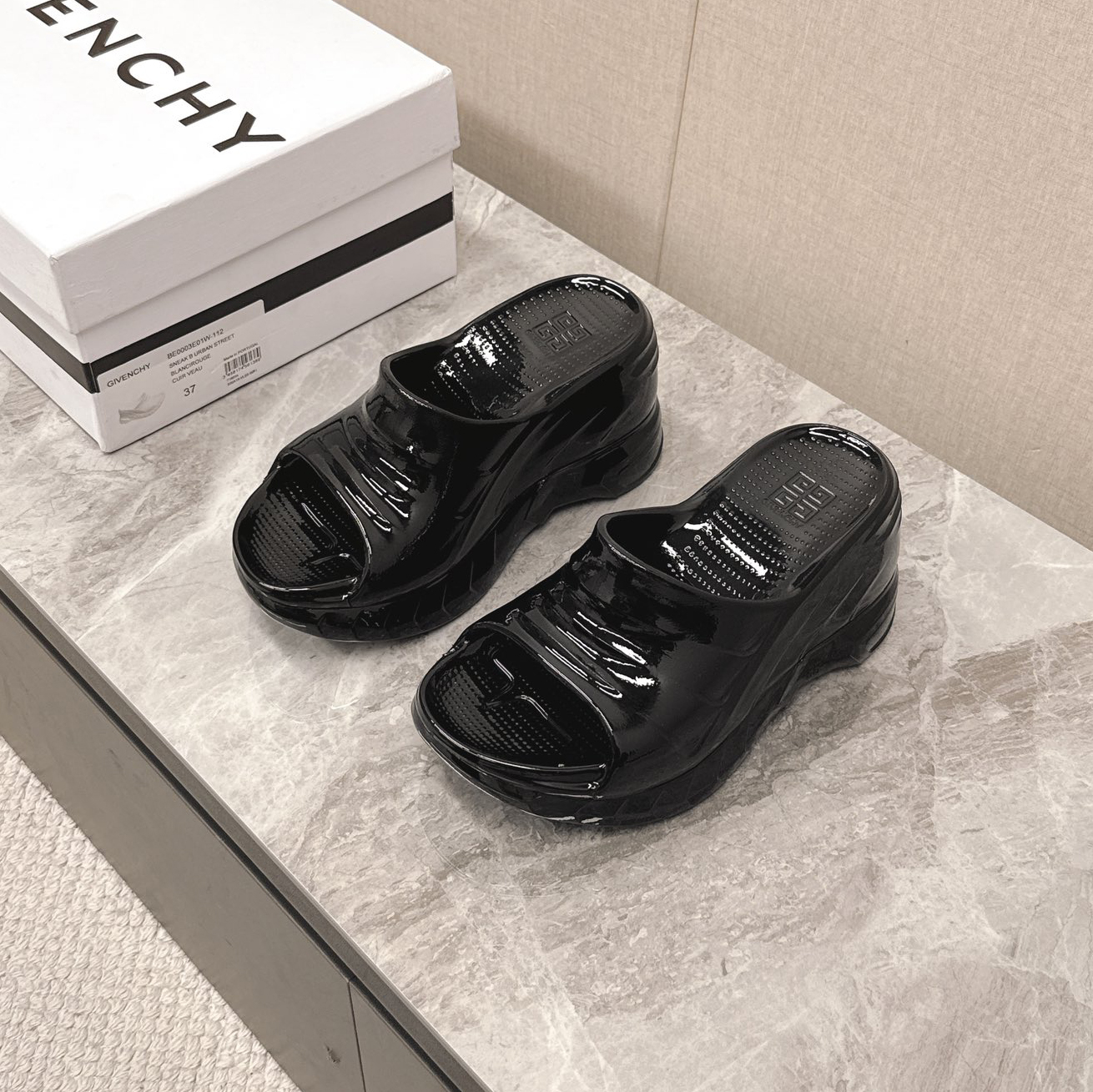 GV Marshmallow Platform Wedge Slides XX25090428