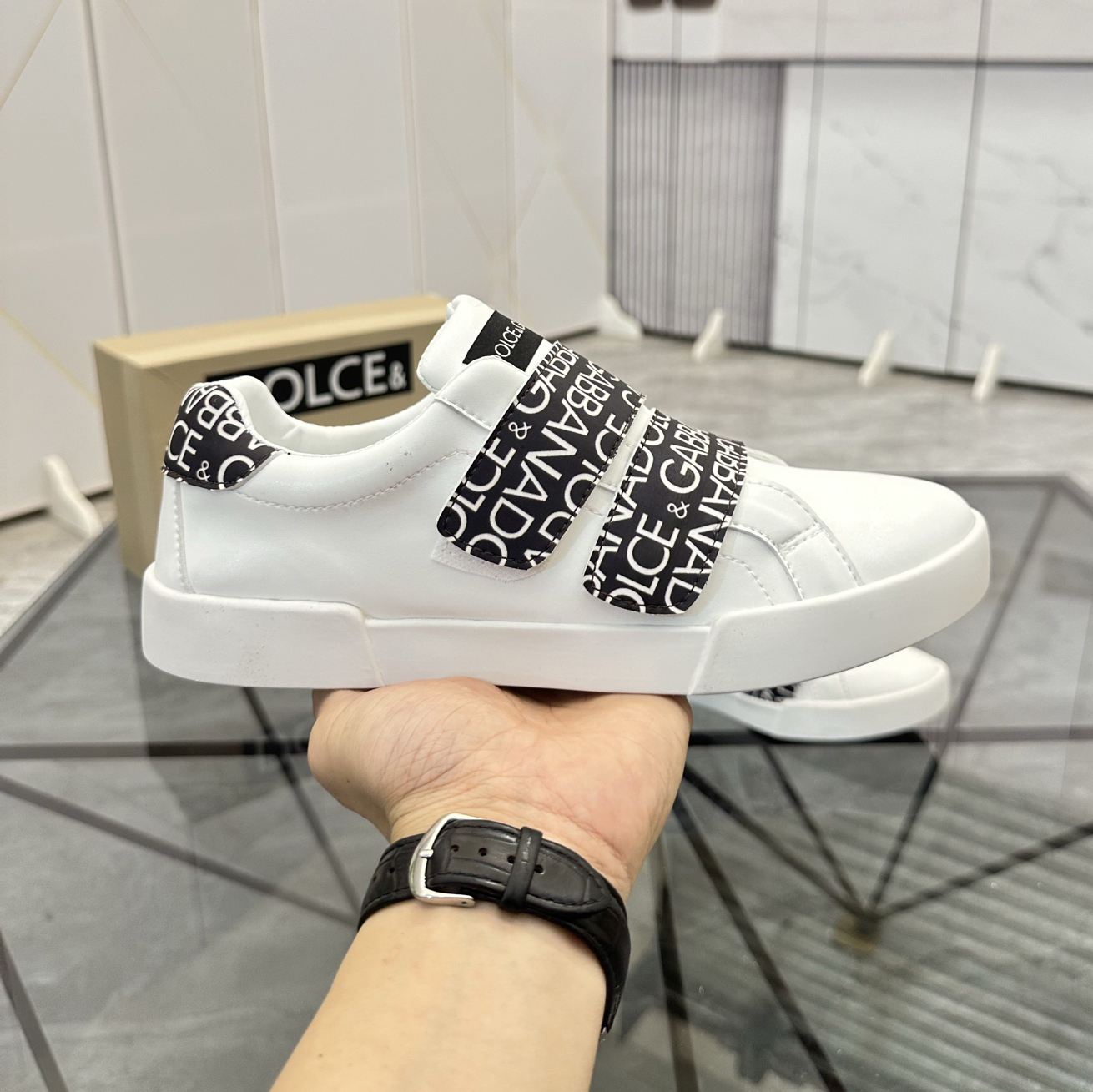 D&G Low-Top Casual Sneakers XX250900610