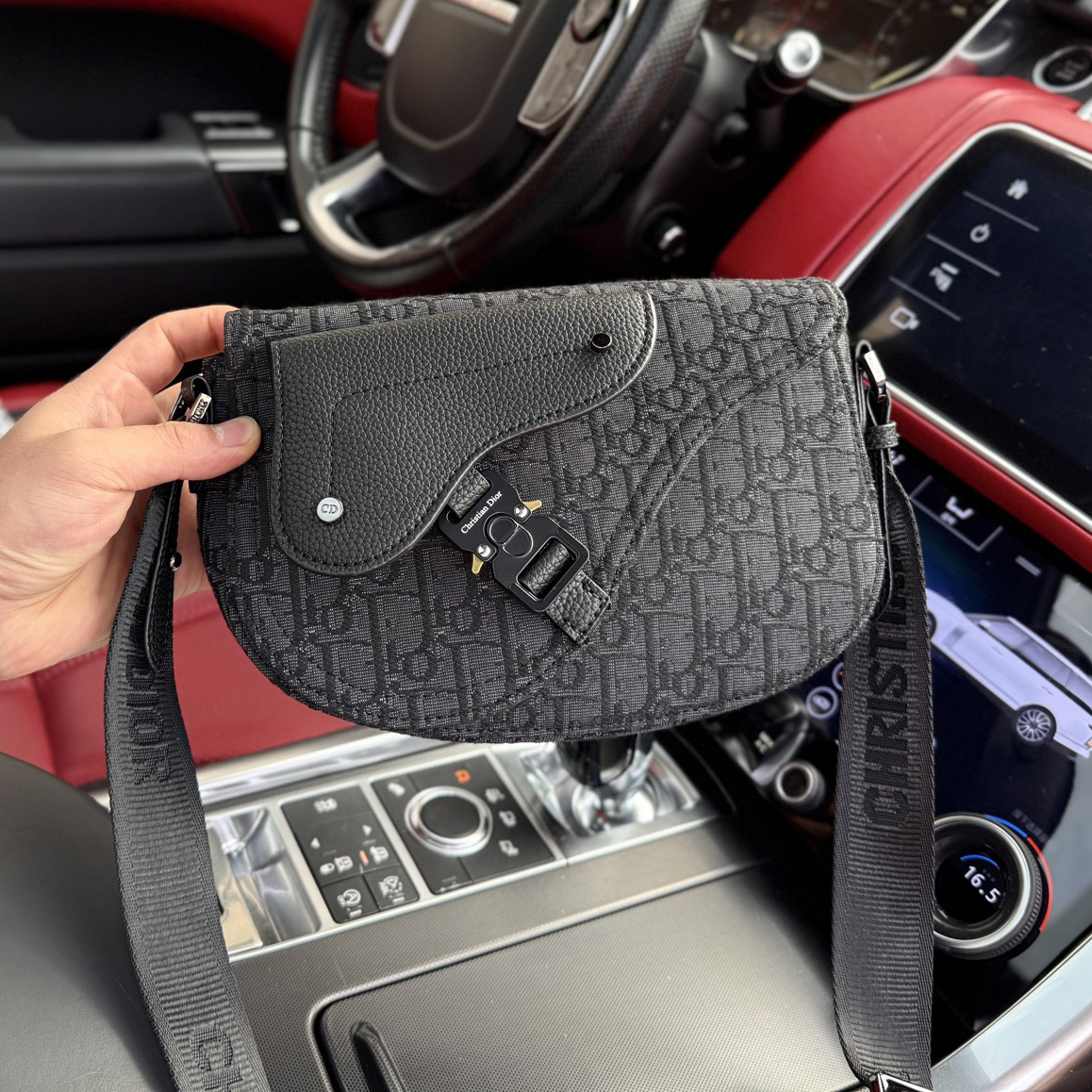 CD Classic Logo Print Shoulder Bag XX250900805