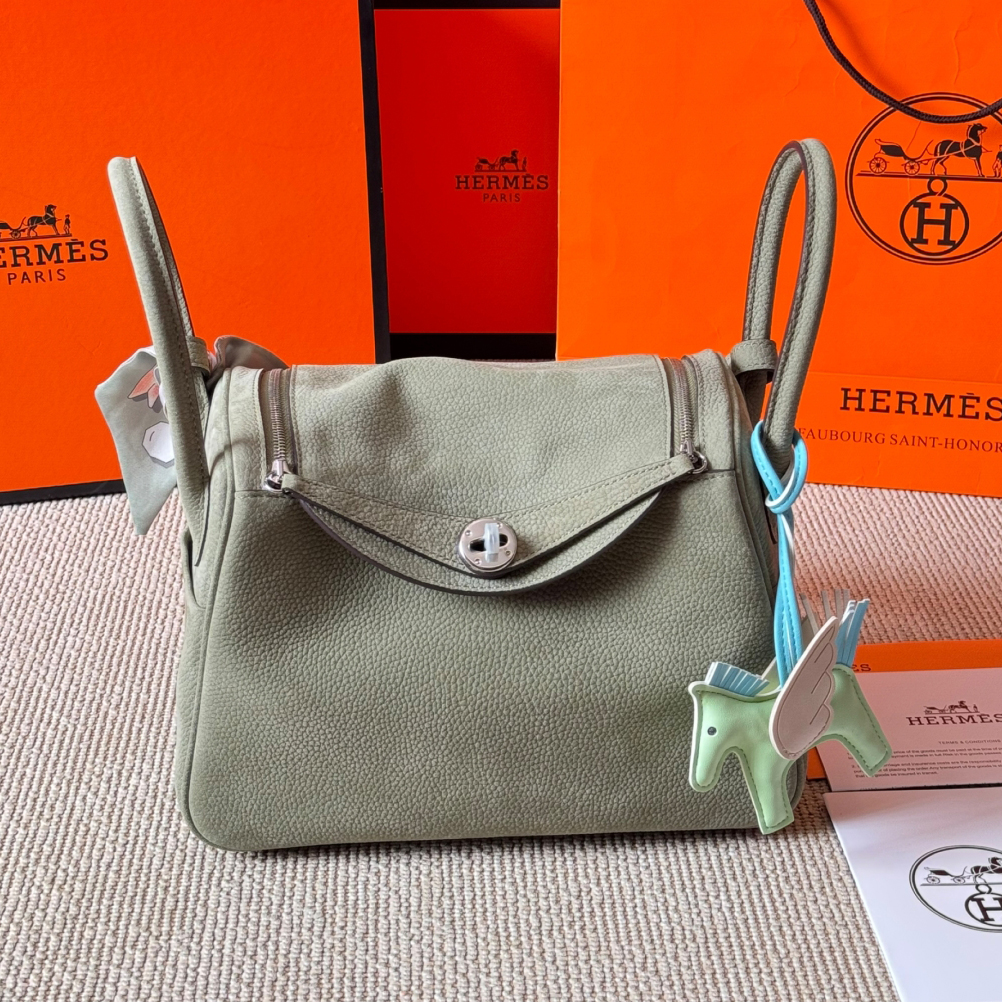 HM Lindy26 Suede Lindy Bag XX250900807