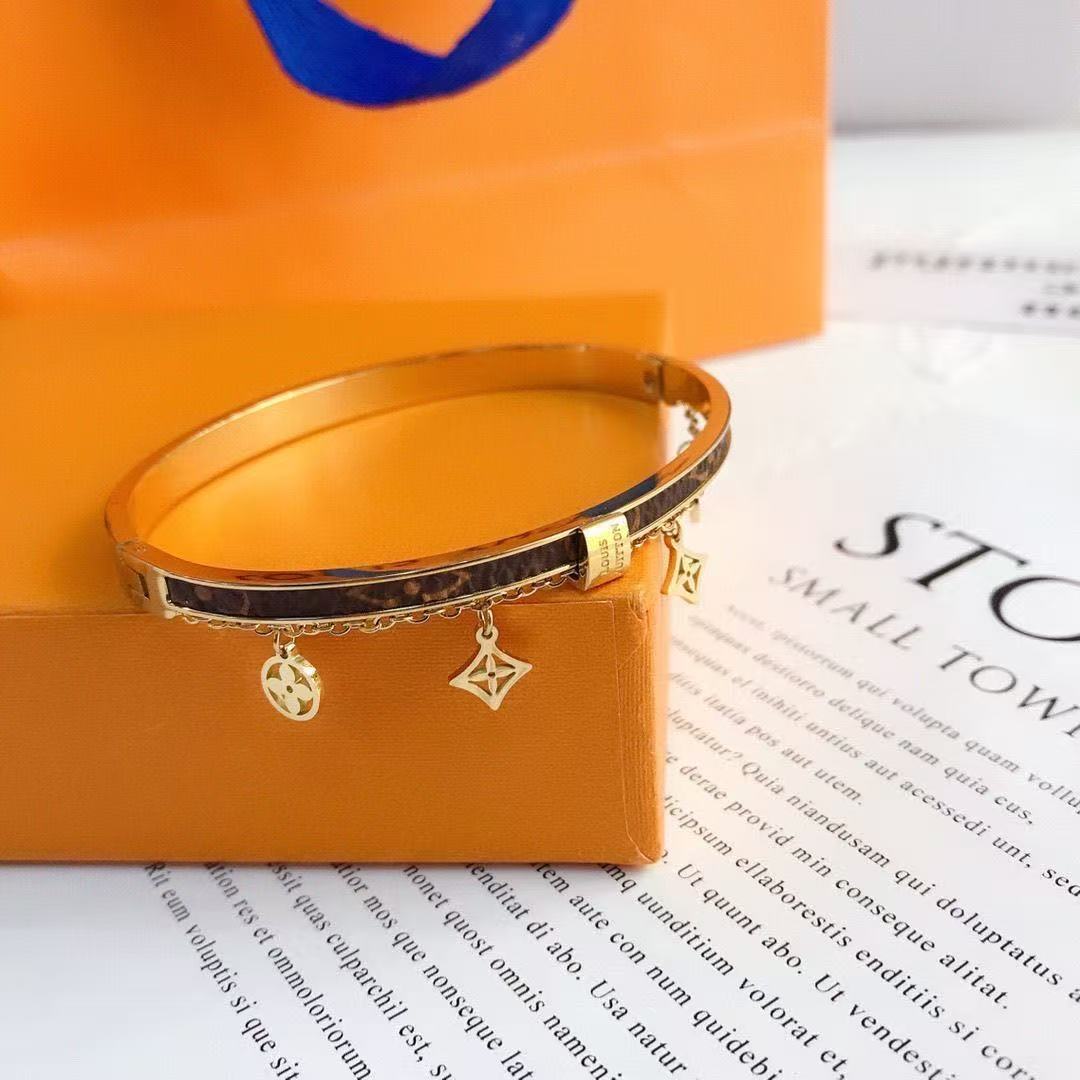 LV Monogram Charms Bracelet YPD25090838
