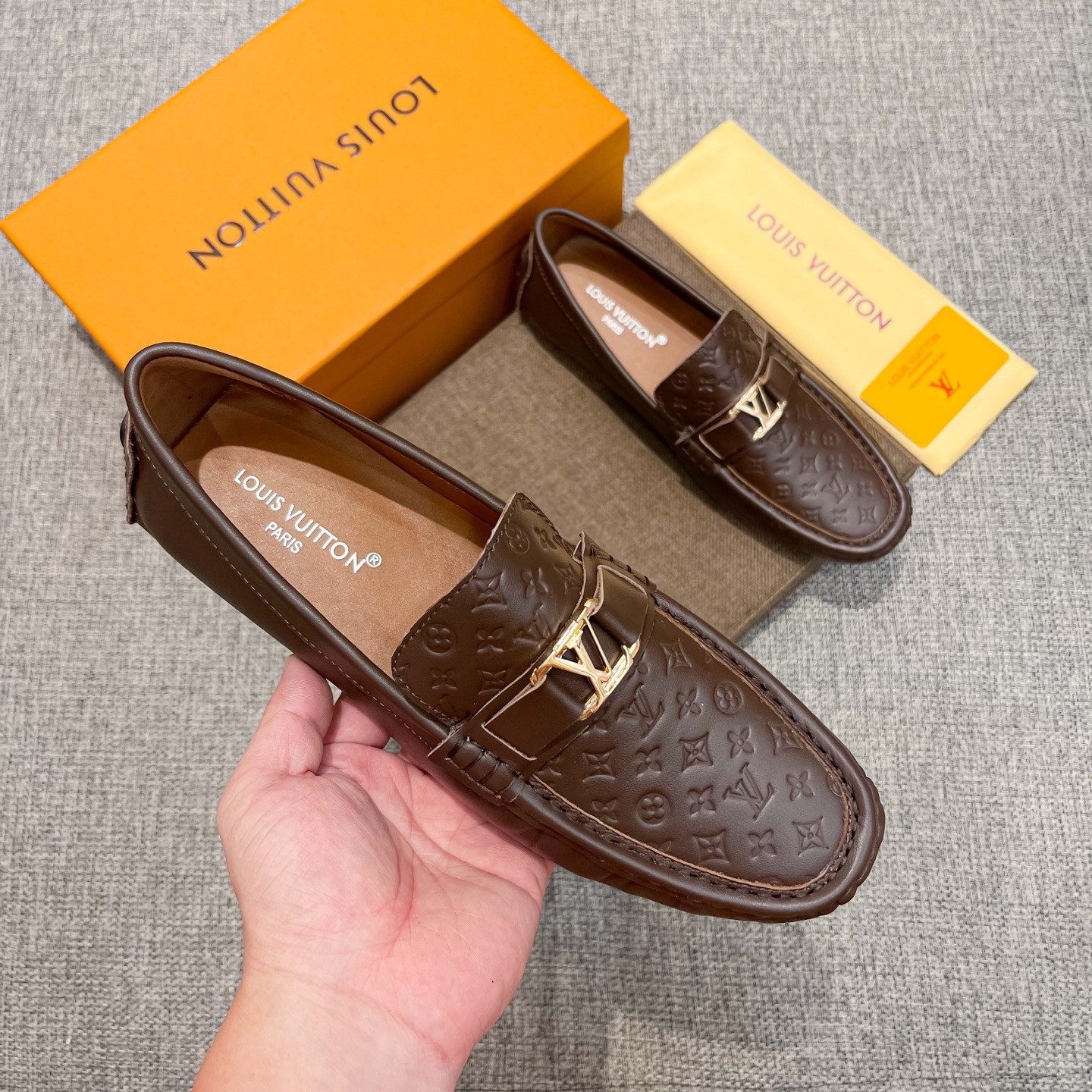 LV Men's Classic Loafers XX250900831