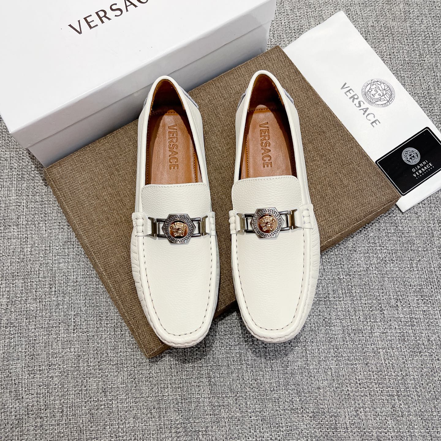 Vs Men's Medusa Logo White Loafers XX25090841