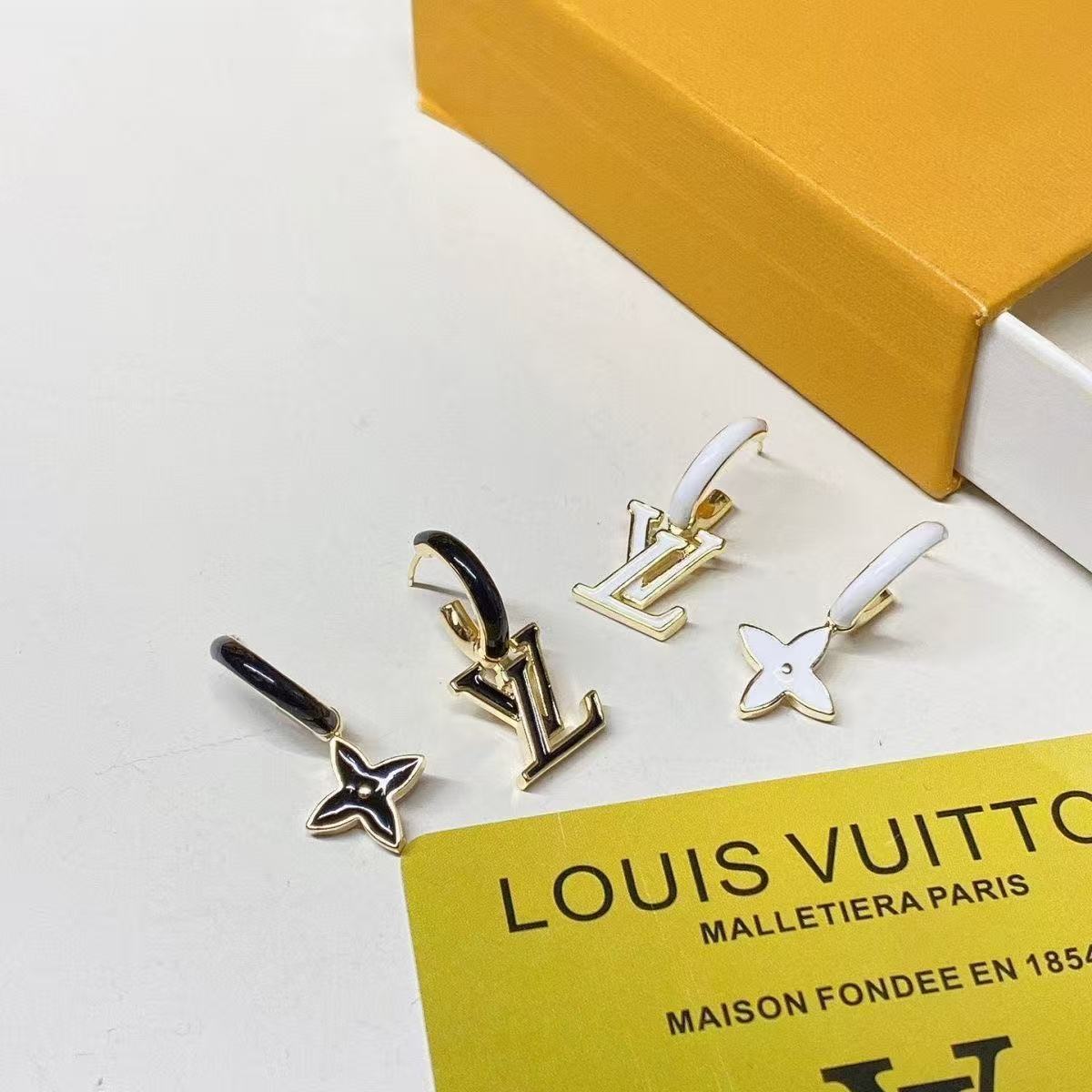LV Vers Enamel Hoop Earrings YPD25090829