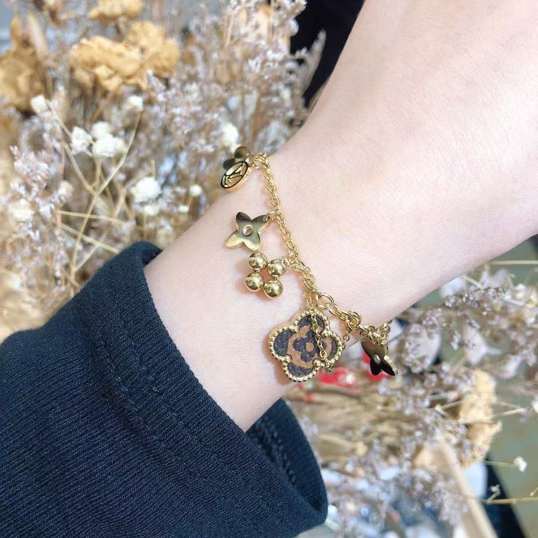 LV Multi-Charm Bracelet YPD25090922