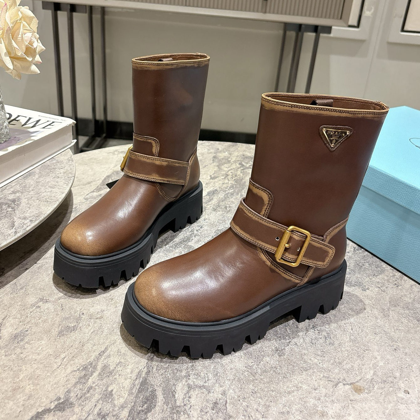 PRA 25New Burnished Cowhide Ankle Boots AM25090921