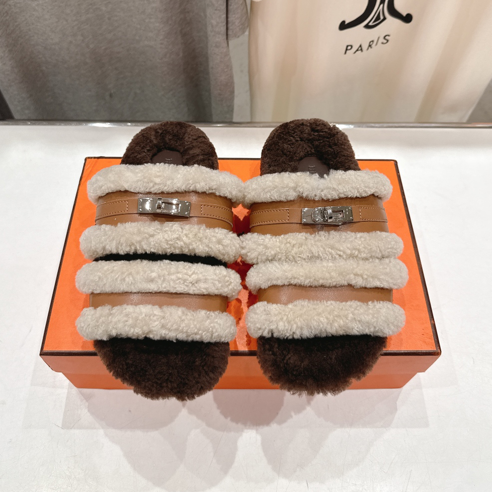 HM Fashion Fluffy Slippers XX25091001