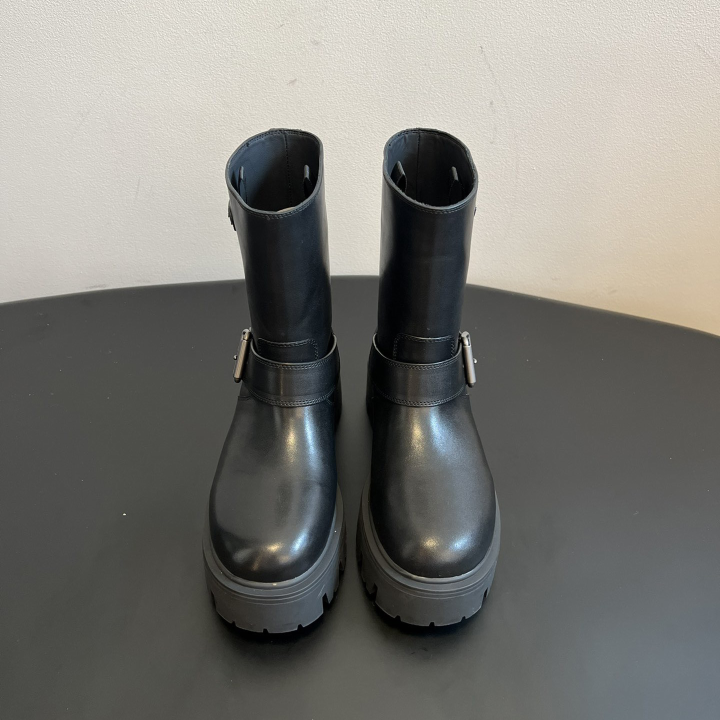 PRA 25New Classic Triangle Logo Ankle Boots AM25090907