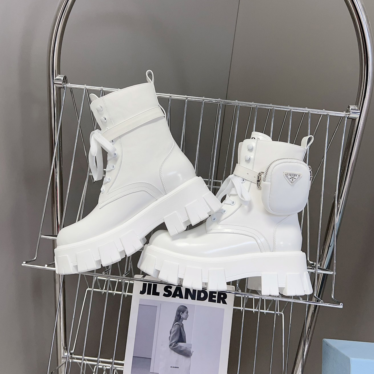 PRA Classic White Ankle Boots AM25090917