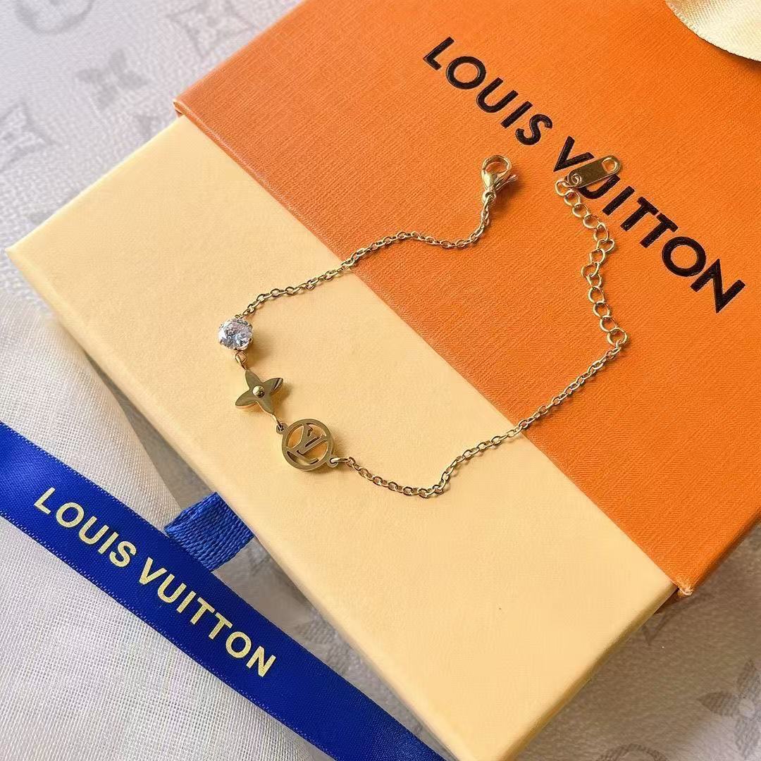 LV Iconic Charm Bracelet YPD25090907