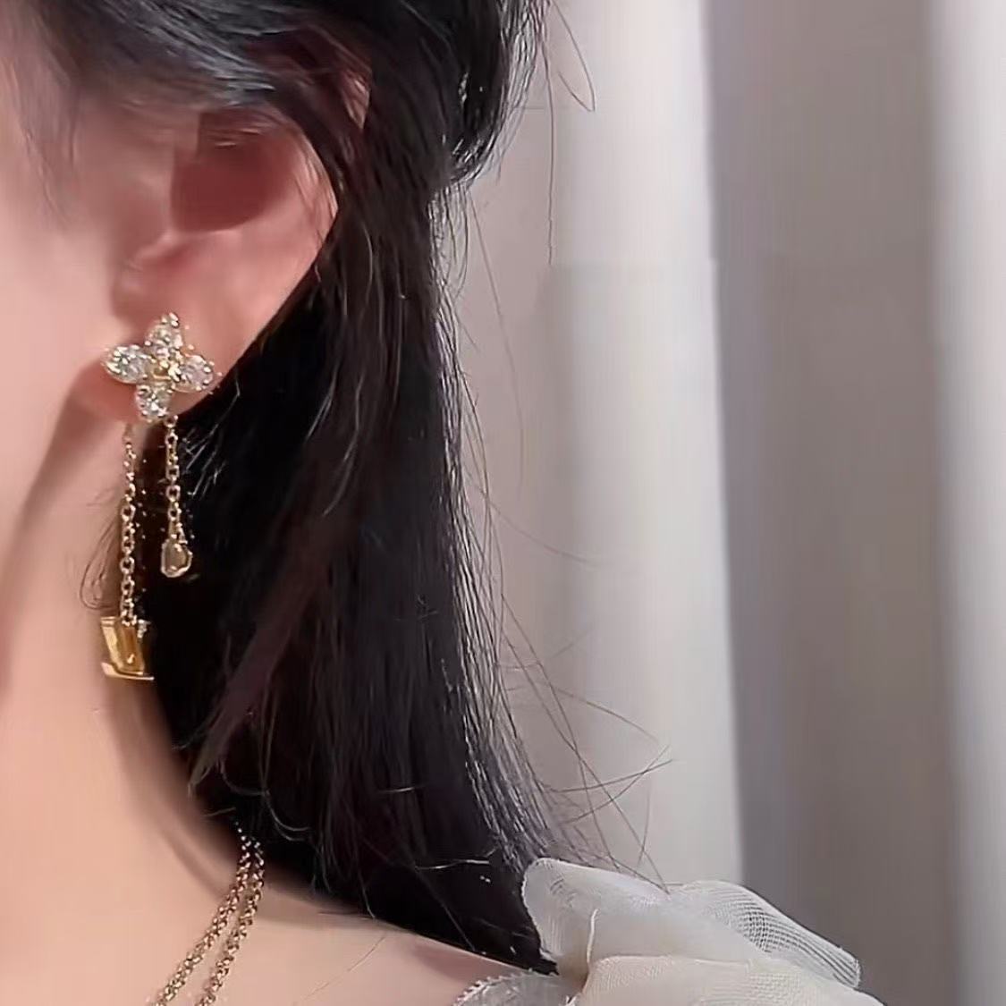 LV Four - Leaf Flower Crystal Tassel Earrings YPD25090920