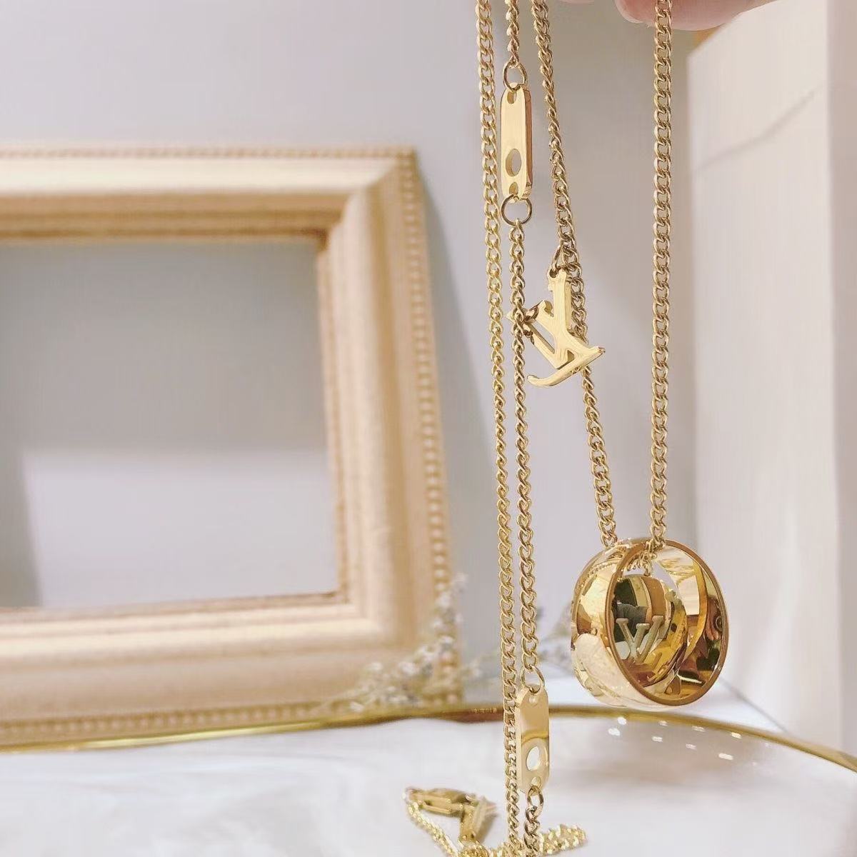 LV Gold Cuban Chain Necklace YPD25091017