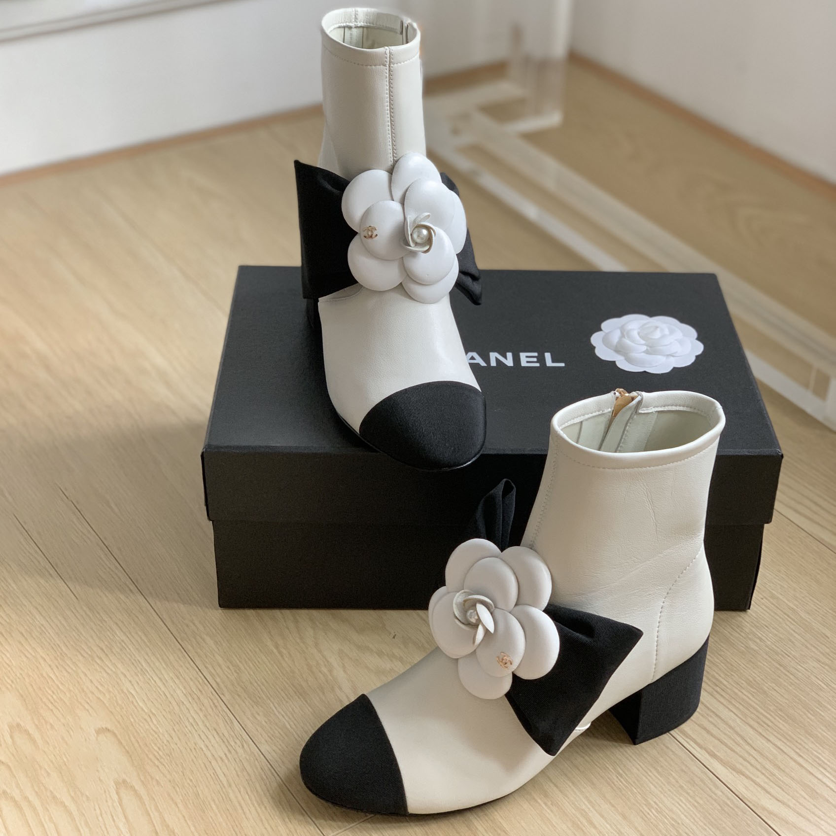 CH Camellia Series Women's Ankle Boots  DD250223