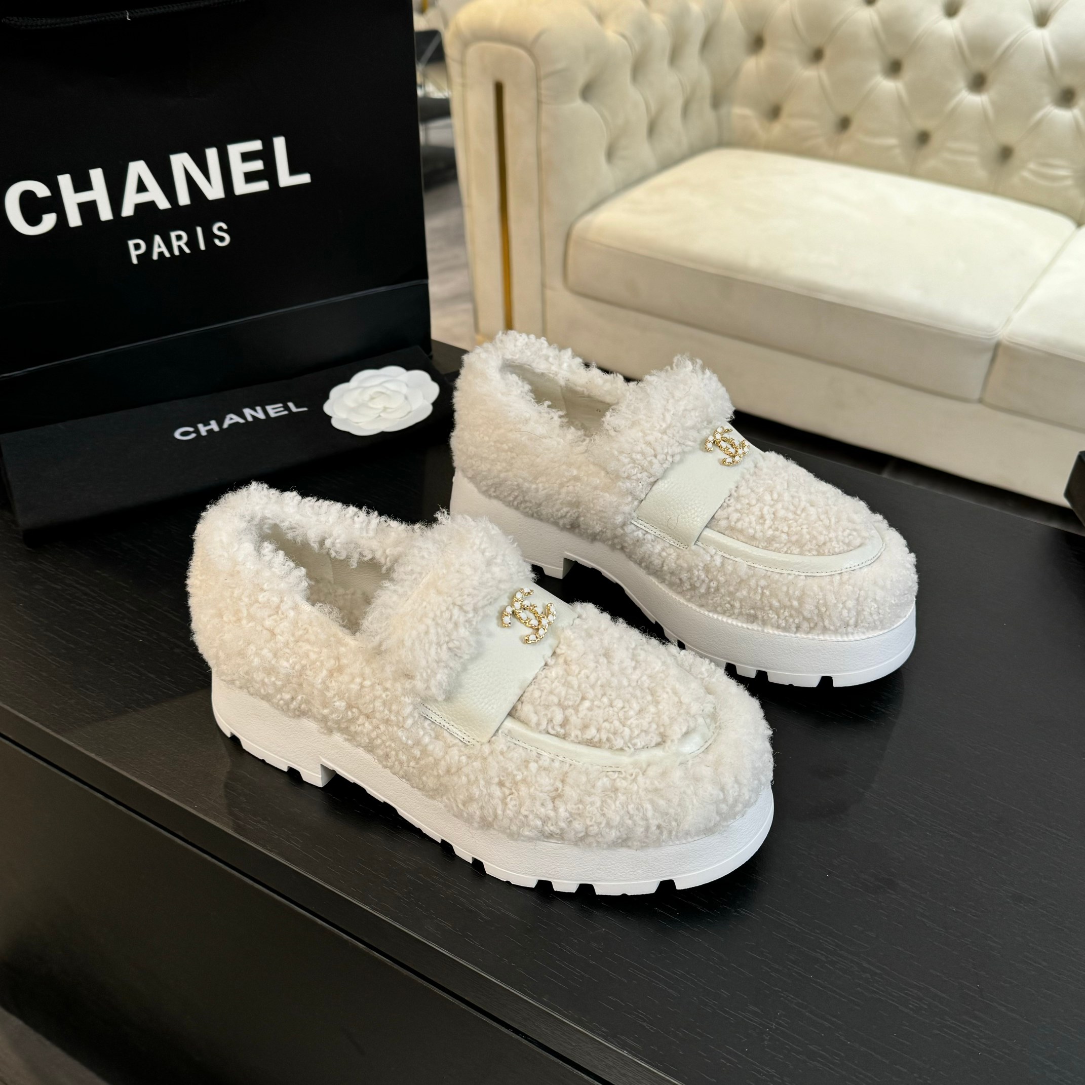 CH Lamb's Curl Plush Shoes ST250211