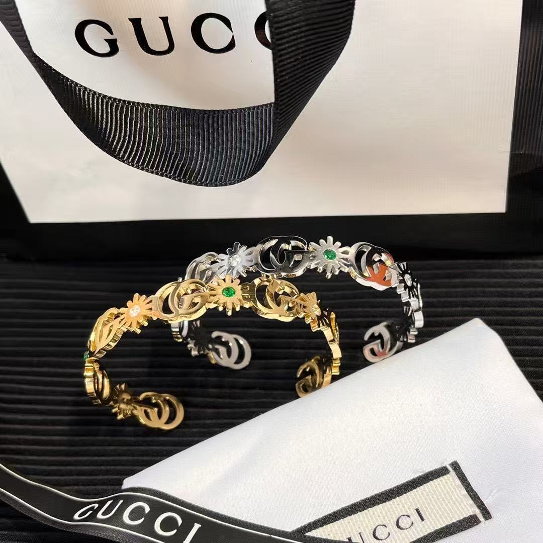 GG Double G Daisy & Green Crystal Open Cuff YPD25091013
