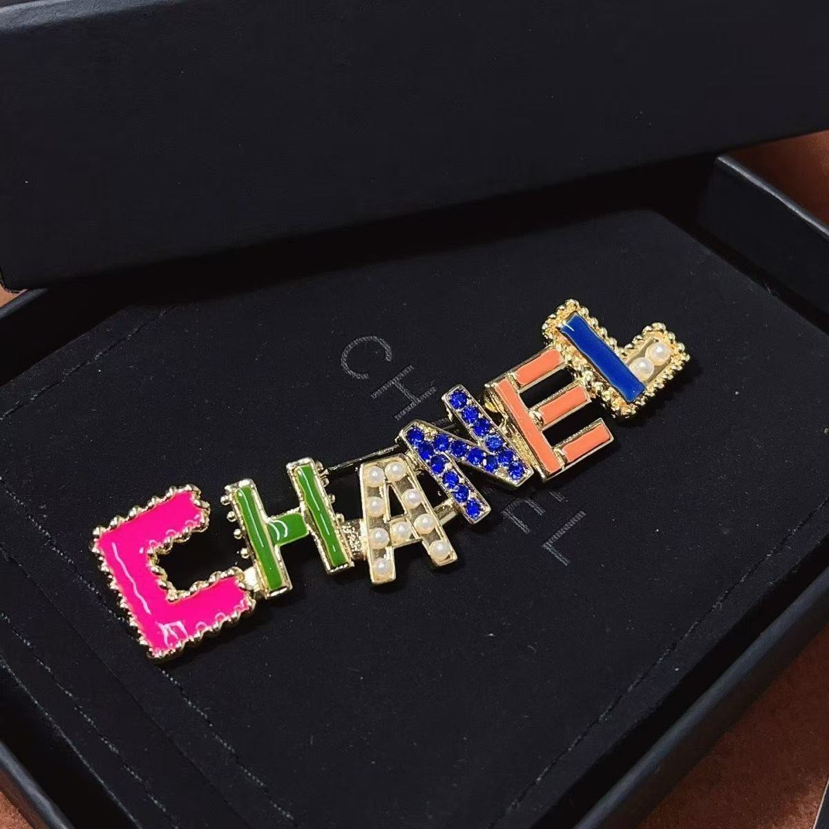 CH Colorful Letter Brooch YPD25091040