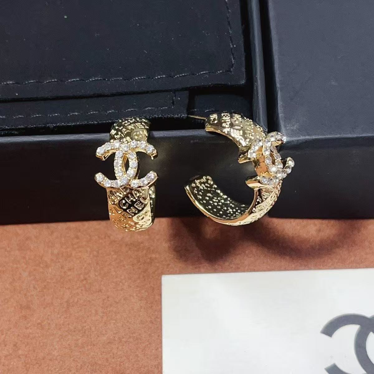 CH Gold Crystal Double - C Embossed Hoop Earrings YPD25091037