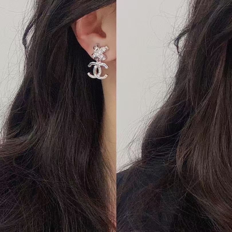 CH  Cross - shaped double C earring YPD25091121