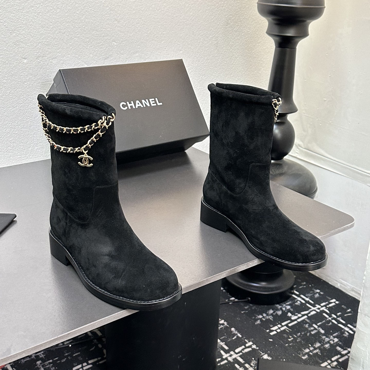 CH 25New Double C Four-Leaf Clover Chain Ankle Boots VB25091022