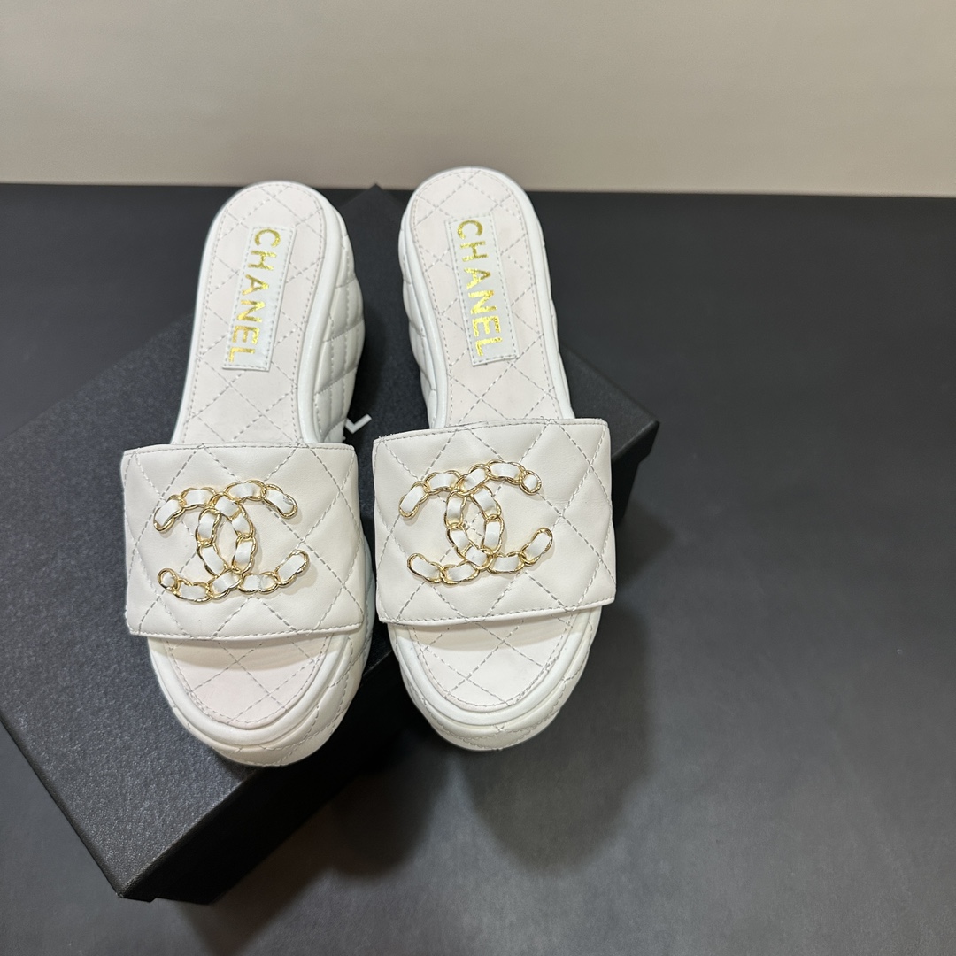 CH Classic Platform Wedge Slides AE25091106