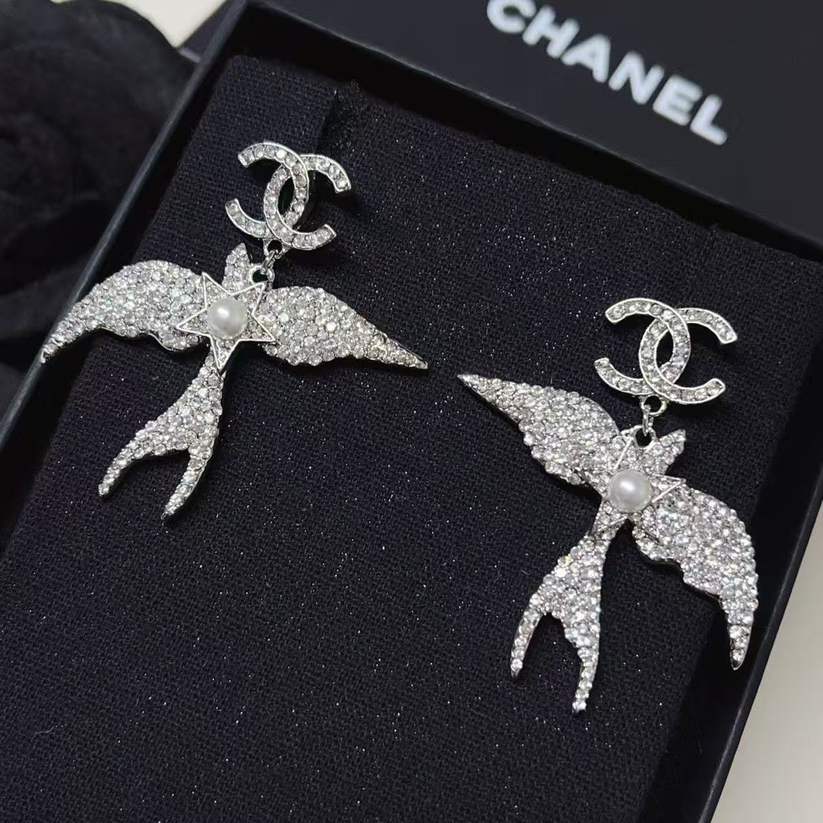 CH Delicate Swallow Double C Earrings YPD25091105