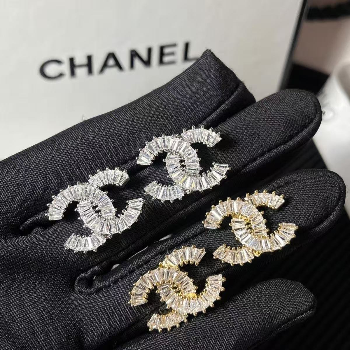 CH  Double C crystal earrings YPD25091104