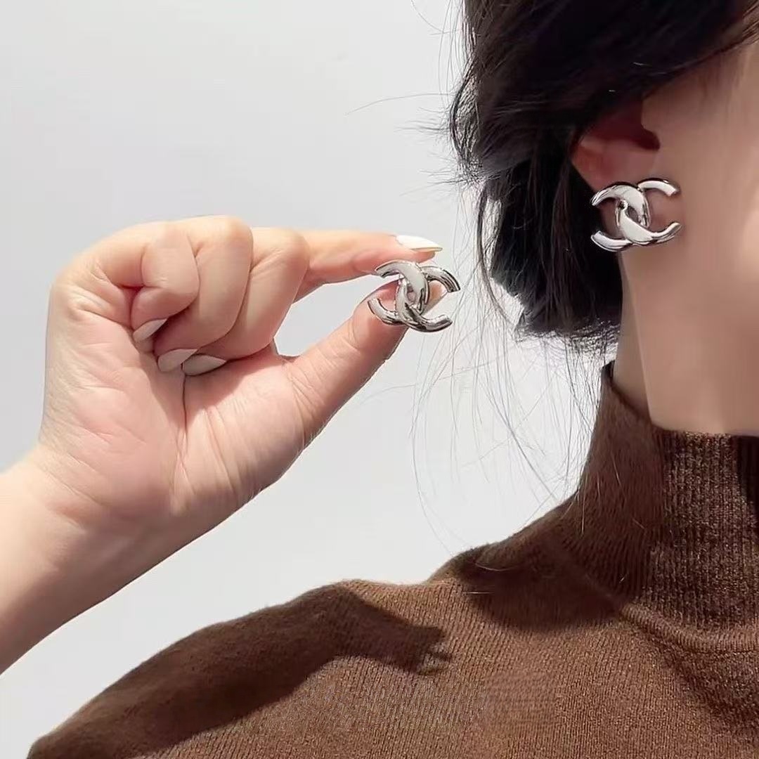 CH  Iconic silver polished double C stud earrings YPD25091115