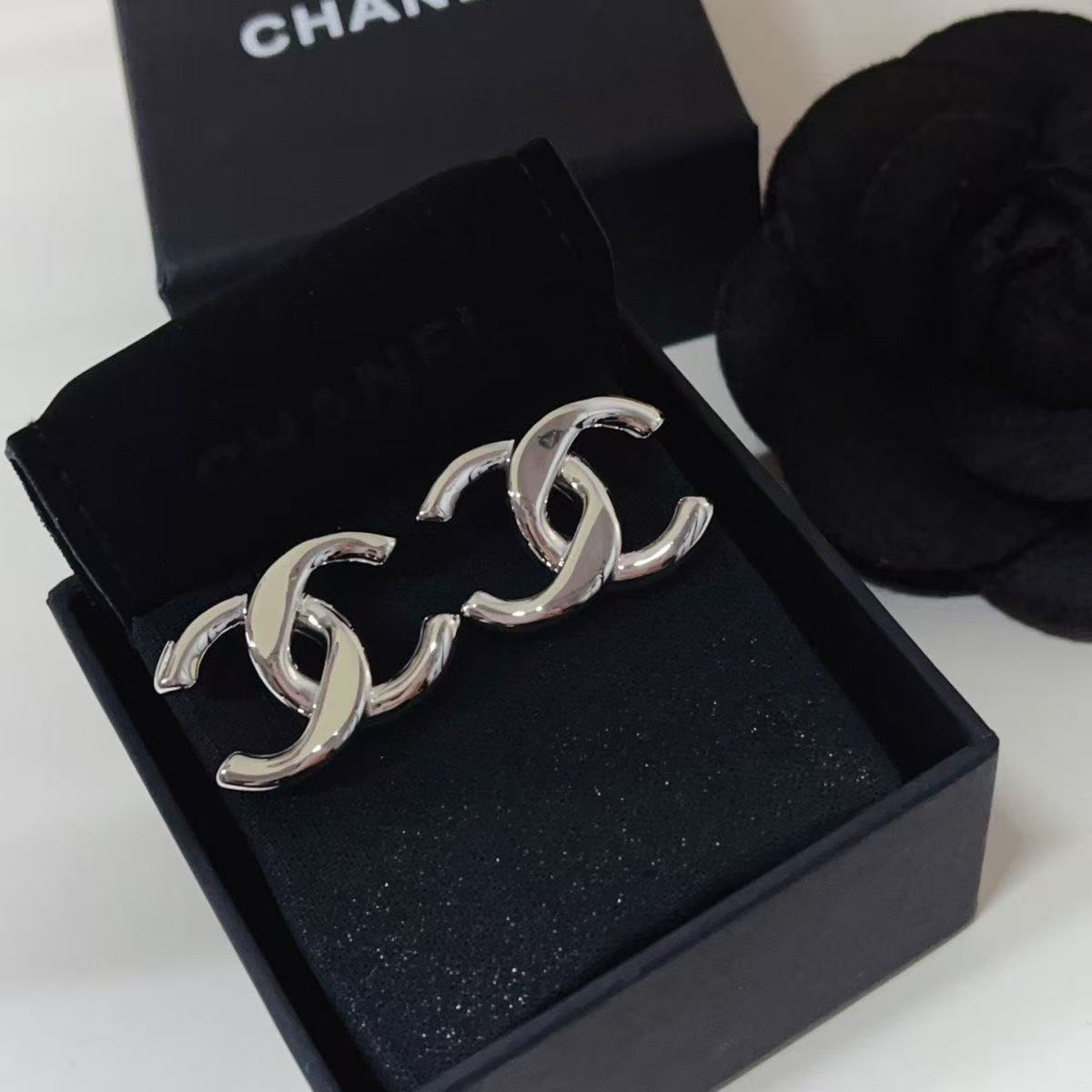 CH  Iconic silver polished double C stud earrings YPD25091115