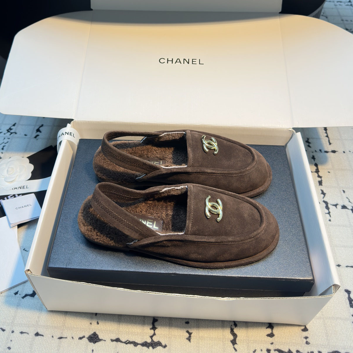 CH 25New Suede Casual Shoes VB25091017